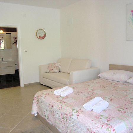 Apartments Iva Krk Town Zewnętrze zdjęcie