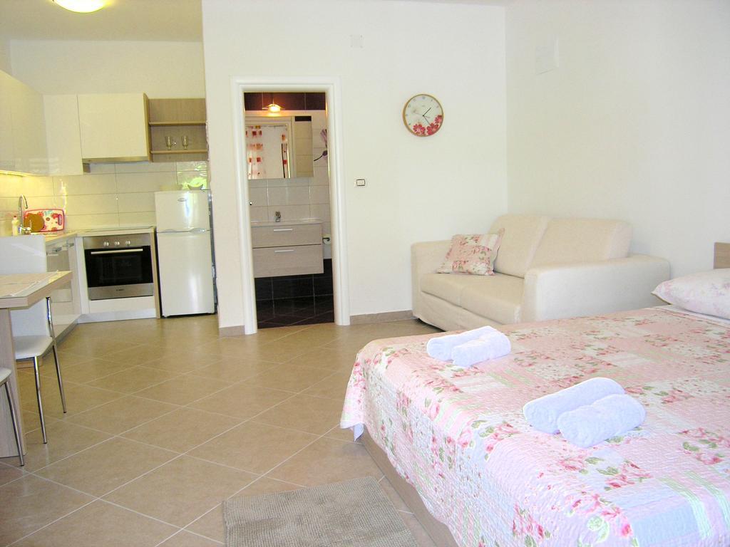 Apartments Iva Krk Town Zewnętrze zdjęcie