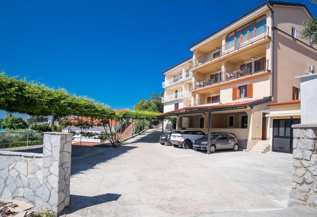 Apartments Iva Krk Town Zewnętrze zdjęcie