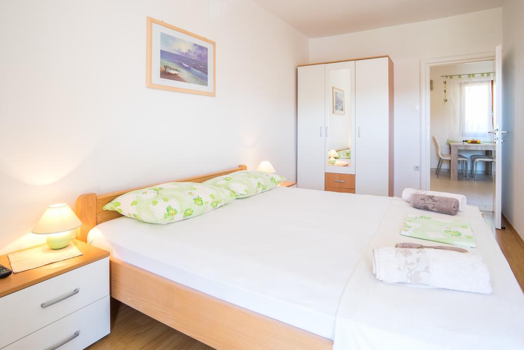 Apartments Iva Krk Town Zewnętrze zdjęcie