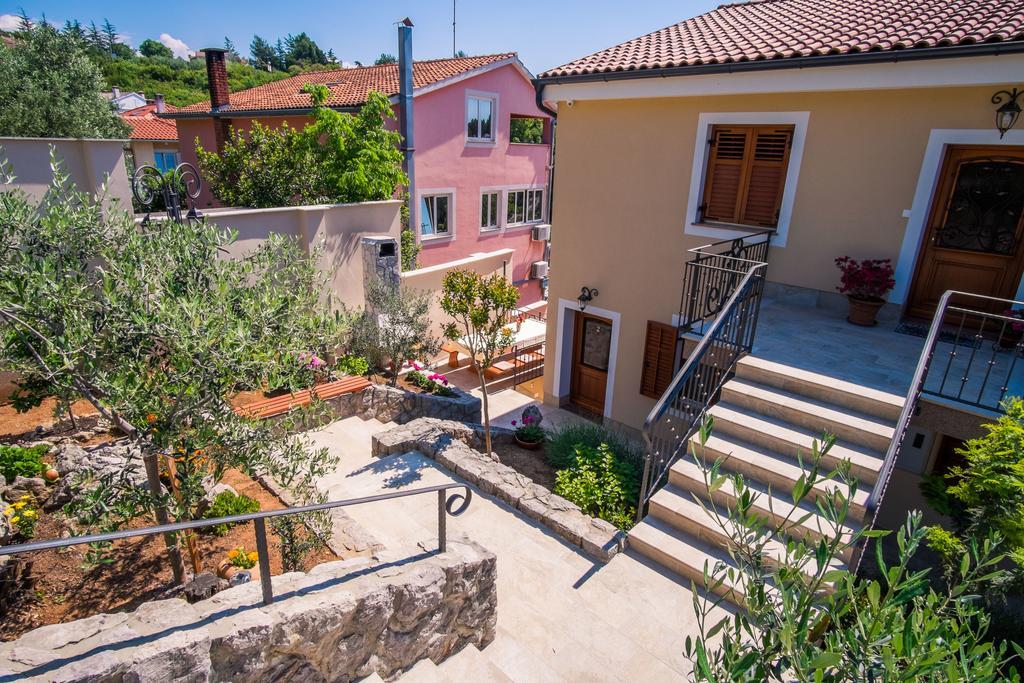 Apartments Iva Krk Town Zewnętrze zdjęcie