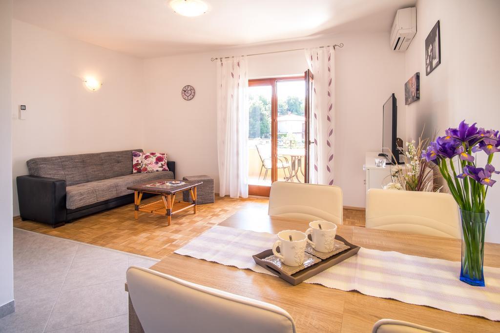 Apartments Iva Krk Town Zewnętrze zdjęcie